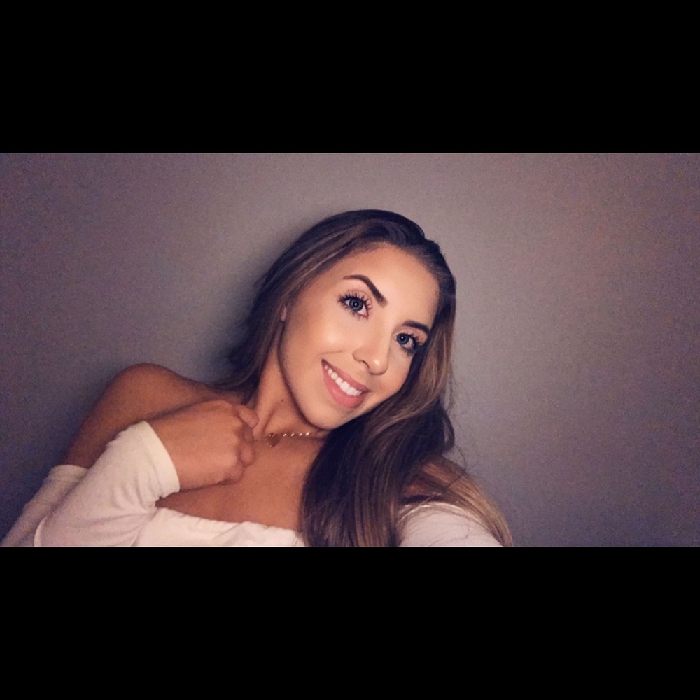 Meet your Posher, Victoria